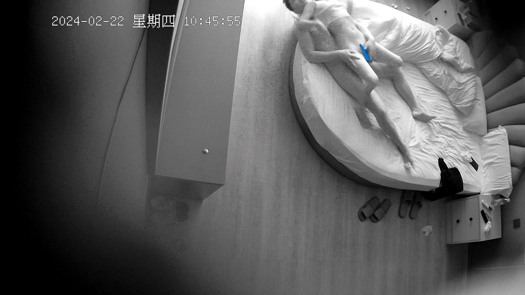 酒店偷拍-新婚夫妻蜜月 欲求不满小娇妻两炮都喂不饱2.64G