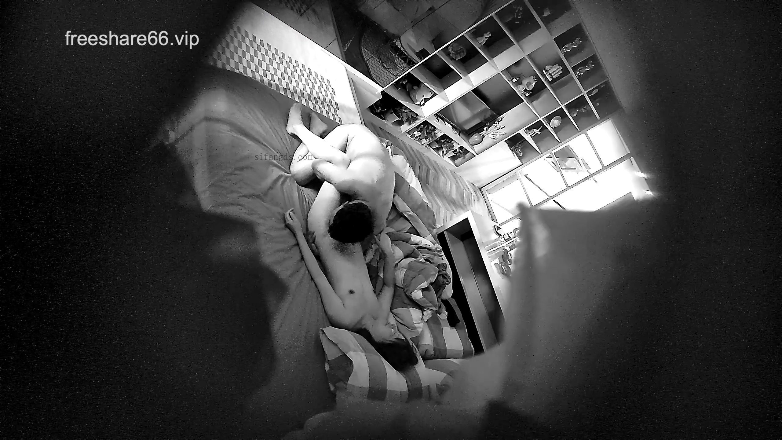 Hotel监控系列20240528-高挑妙龄女子偷情偷到自家门口0.98G